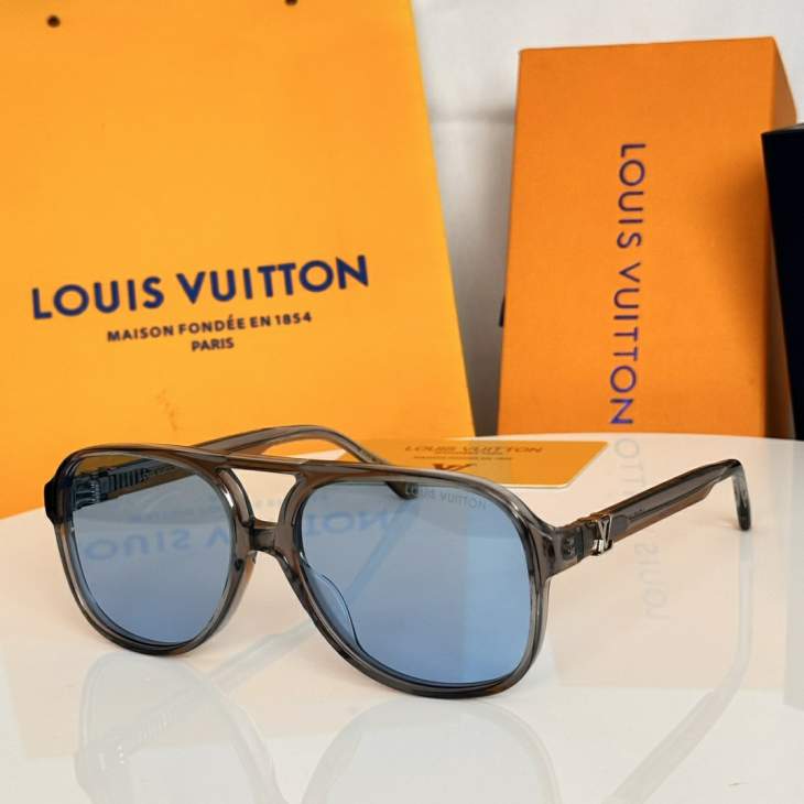 Picture of Louis Vuitton Sunglasses _SKUfw79339261fw